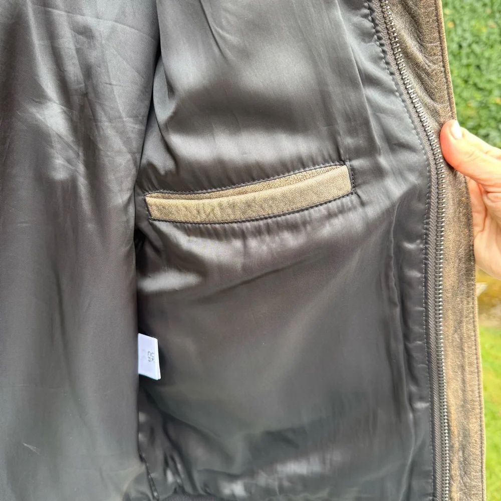 Banana Republic Men's Brown Leather Jacket - Picture 4 of 9